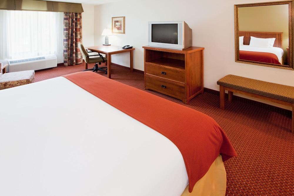 Holiday Inn Express Hotel & Suites Weston By Ihg Екстериор снимка