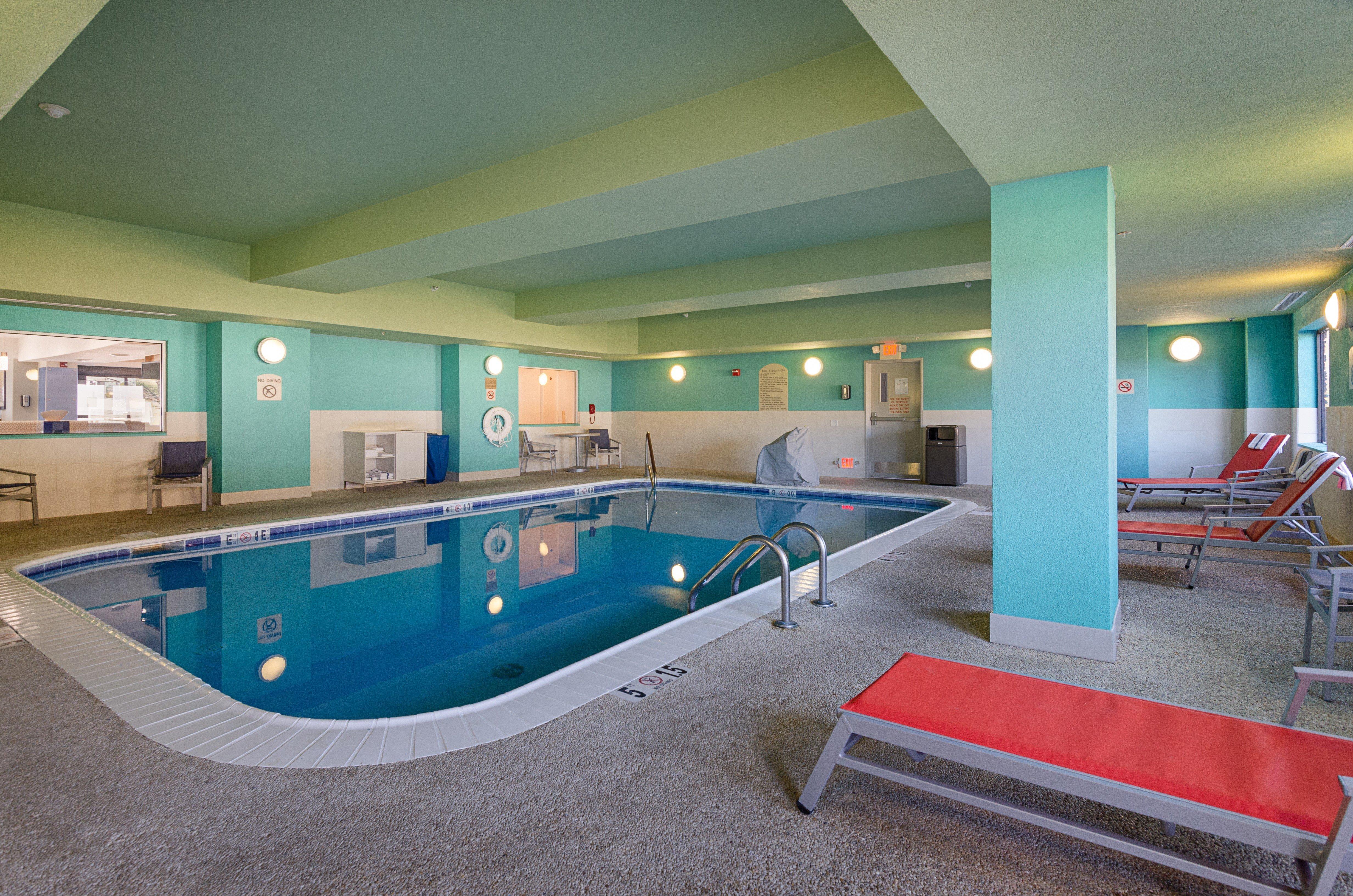 Holiday Inn Express Hotel & Suites Weston By Ihg Екстериор снимка