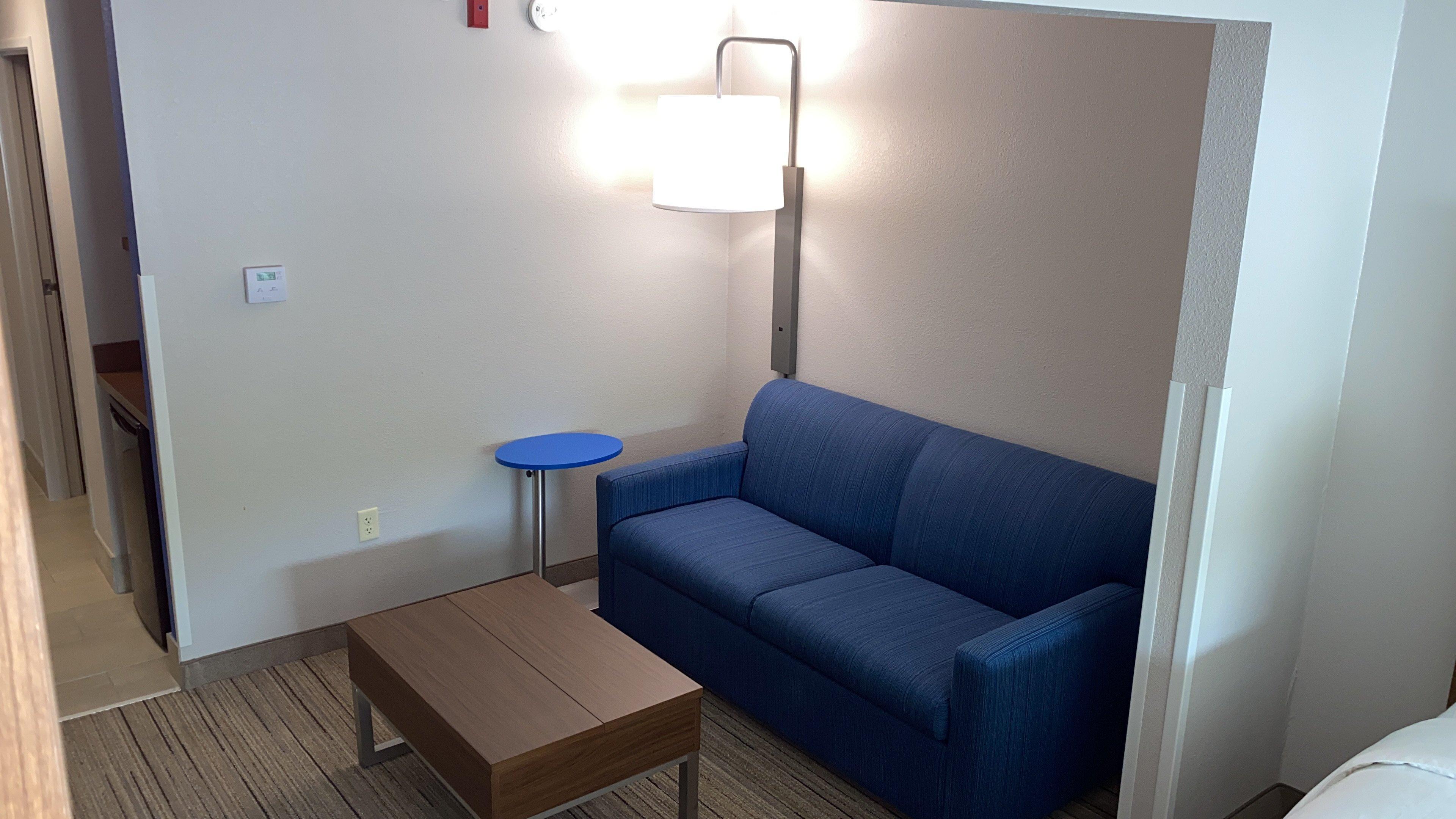 Holiday Inn Express Hotel & Suites Weston By Ihg Екстериор снимка